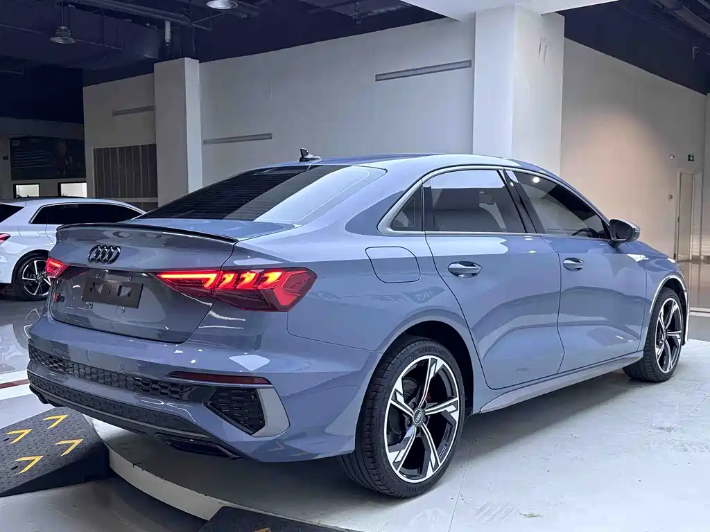 Audi A3 2022 — фото 6