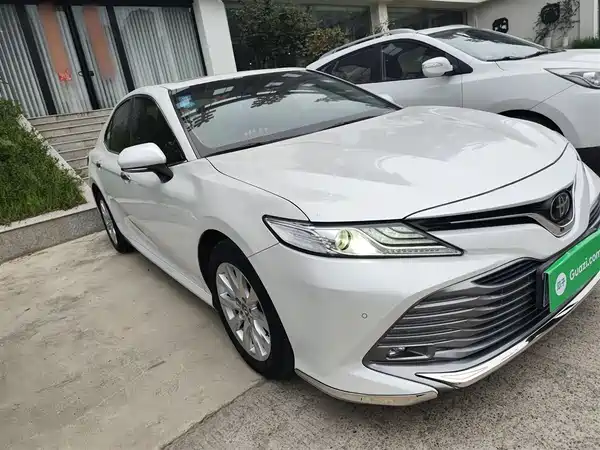 Toyota Camry 2019