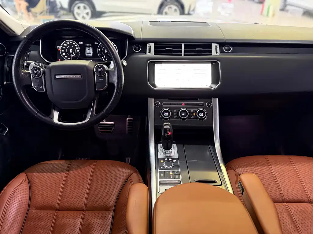 Land Rover Range Rover Sport 2017 — фото 10