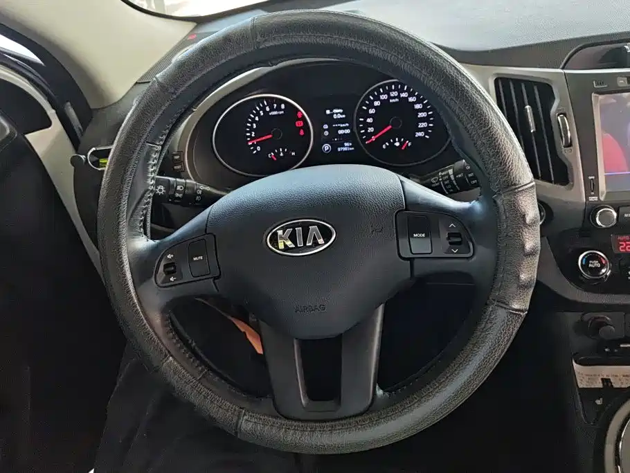 Kia Sportage 2015 — фото 15