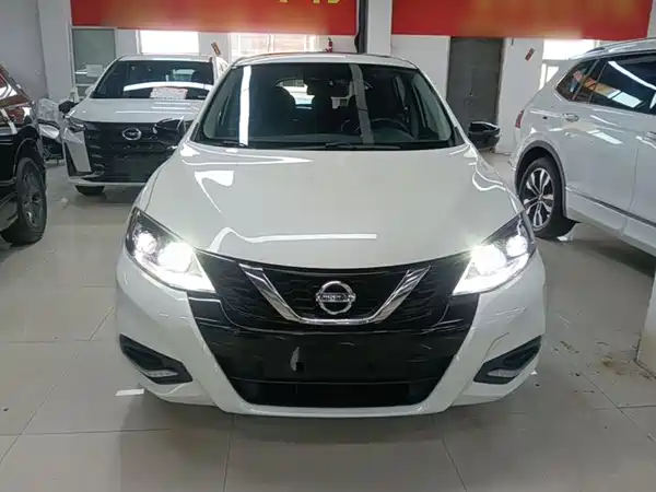 Nissan Tiida 2023