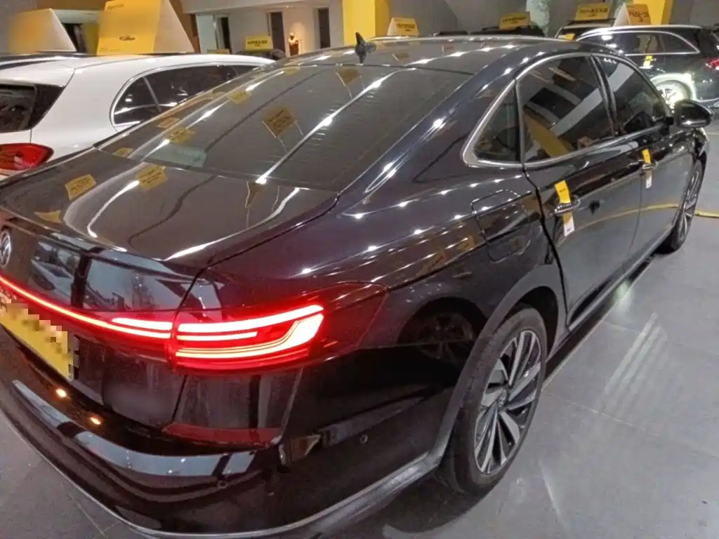 Volkswagen Passat 2022