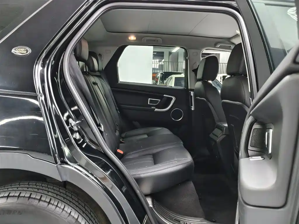 Land Rover Discovery Sport 2016 — фото 10
