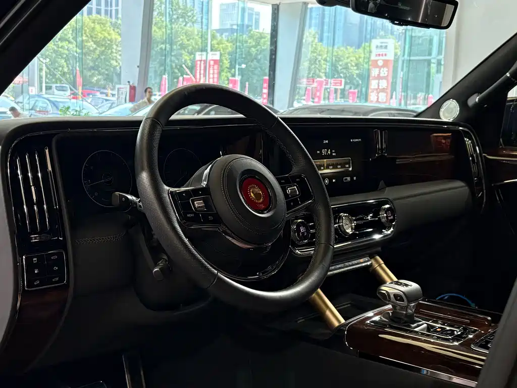 Hongqi Golden Sunflower Guoyao 2022 — фото 15