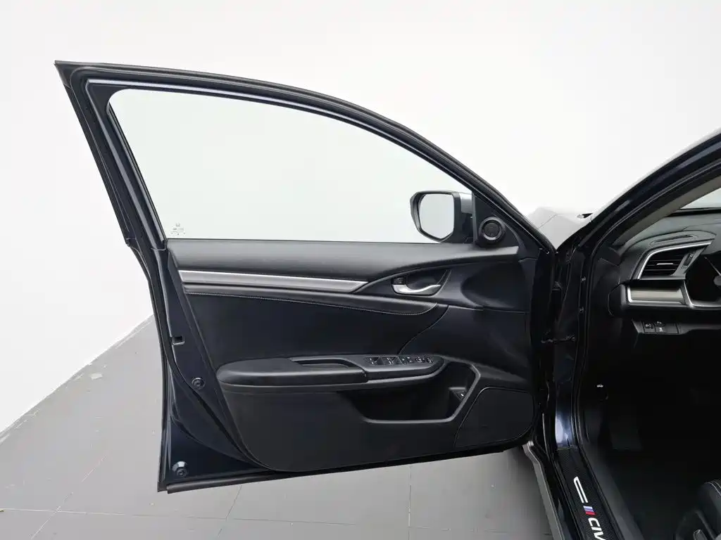 Honda Civic 2020 — фото 8
