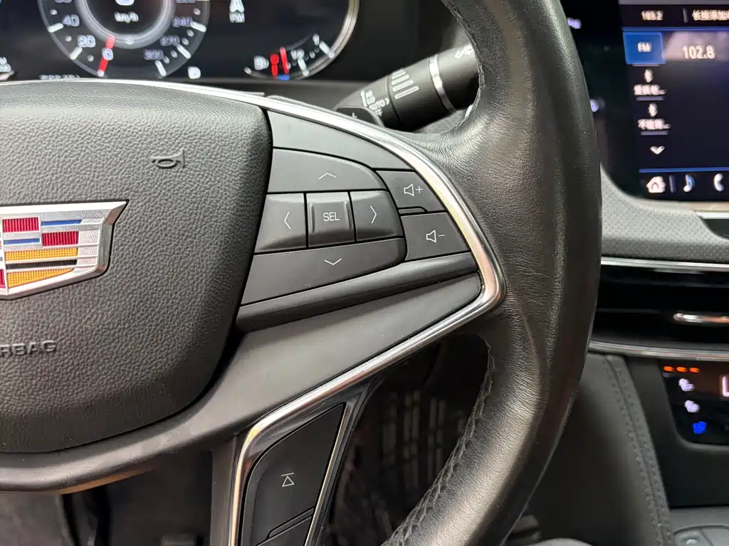 Cadillac CT6 2021 — фото 15