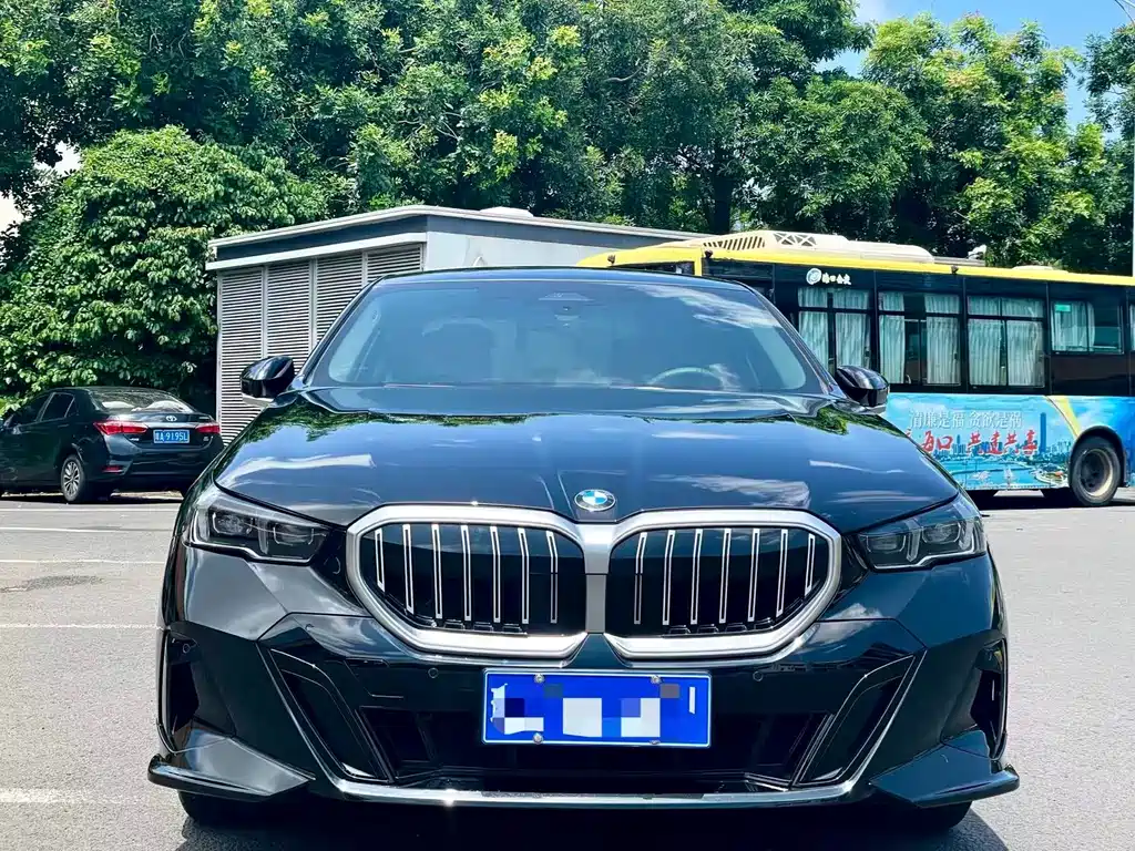 BMW 5 Series 2026