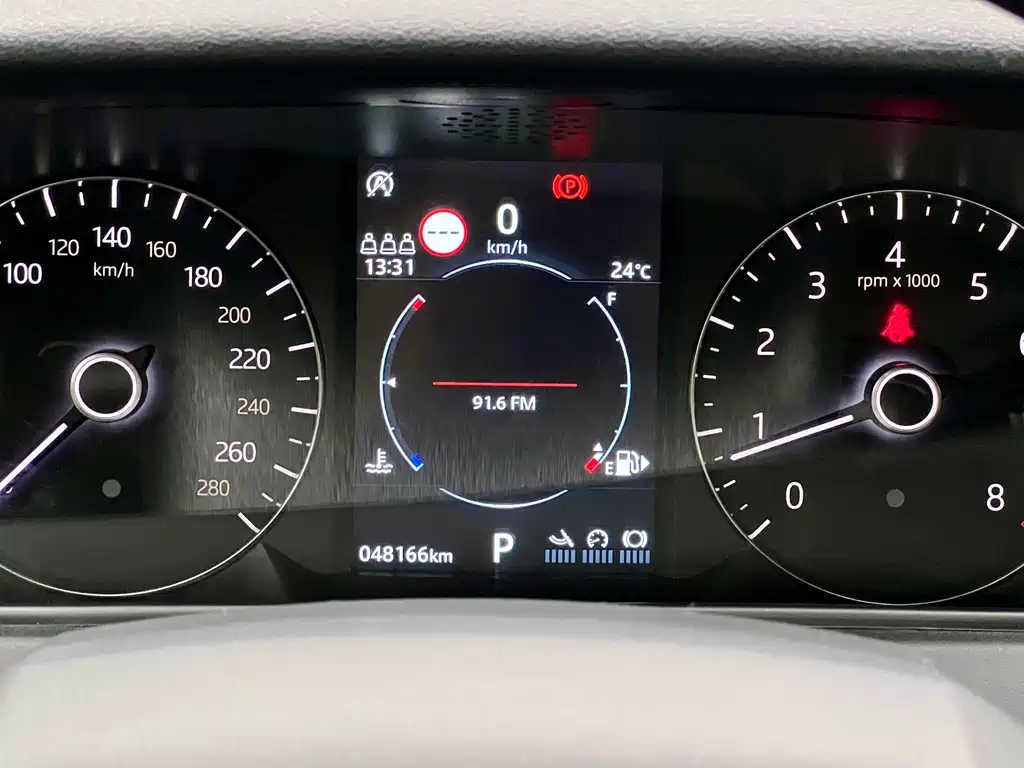 Land Rover Range Rover Velar 2020 — фото 29