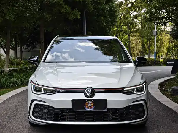 Volkswagen Golf GTI 2024