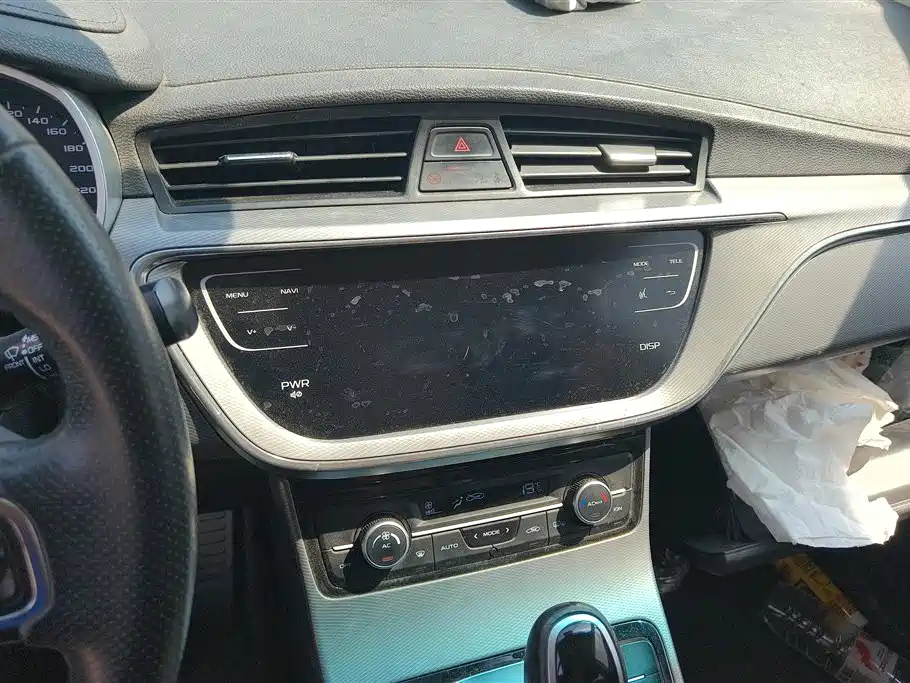 Geely Emgrand GS 2019 — фото 13