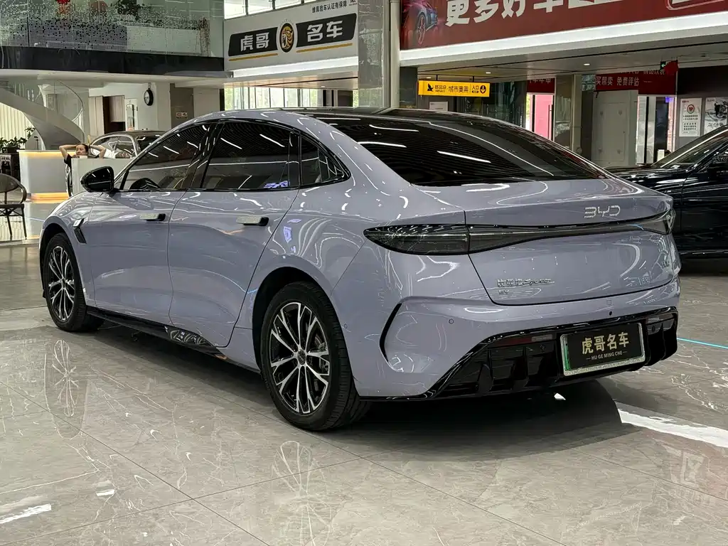 BYD Seal 2025 — фото 9