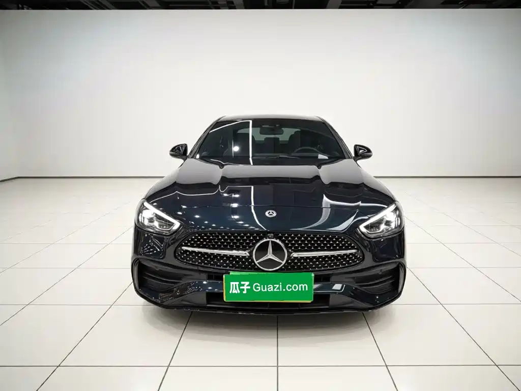 Mercedes-Benz C-Class 2025