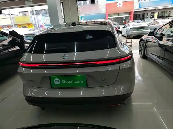 NIO ET5T 2024