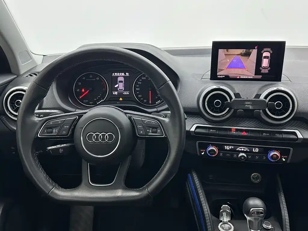 Audi Q2L 2022 — фото 10
