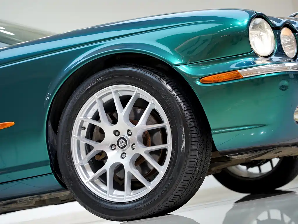 Jaguar XJ 2008 — фото 11