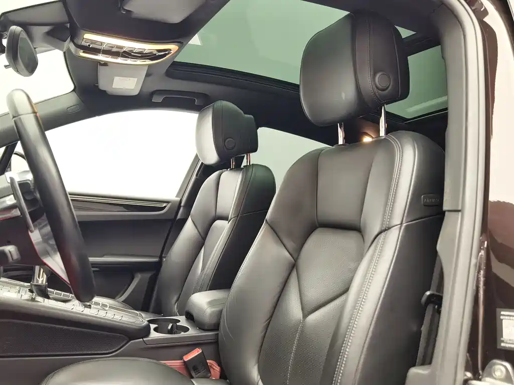 Porsche Macan 2017 — фото 9