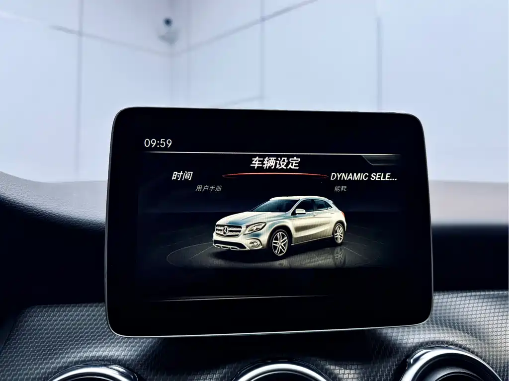 Mercedes-Benz GLA 2018 — фото 14