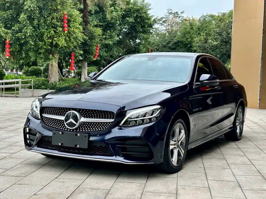 Mercedes-Benz C-Class 2020