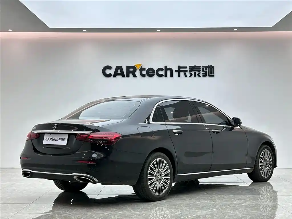Mercedes-Benz E-Class 2023 — фото 5