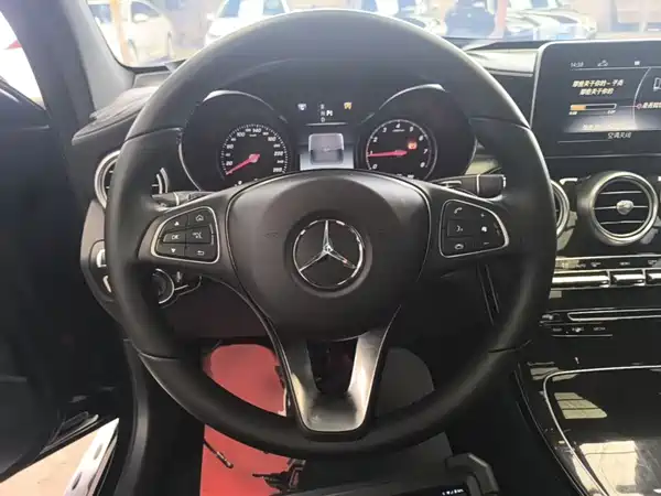 Mercedes-Benz GLC 2018
