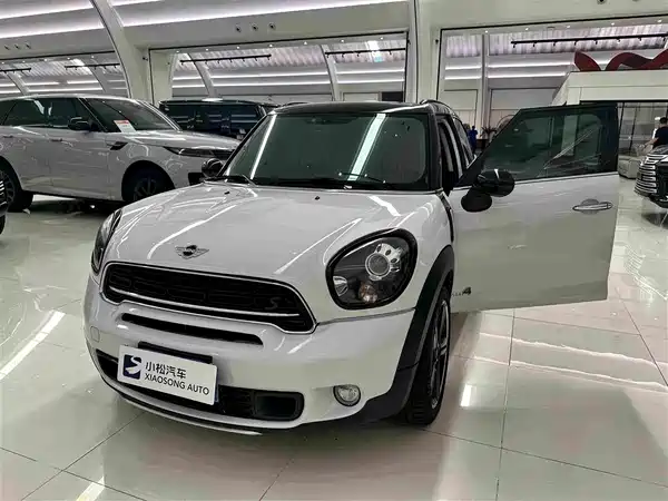 MINI Countryman 2016