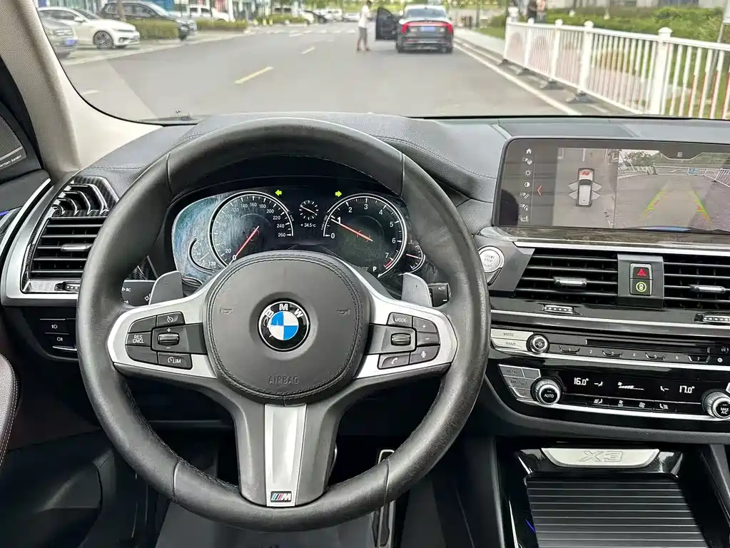 BMW X3 2019 — фото 9