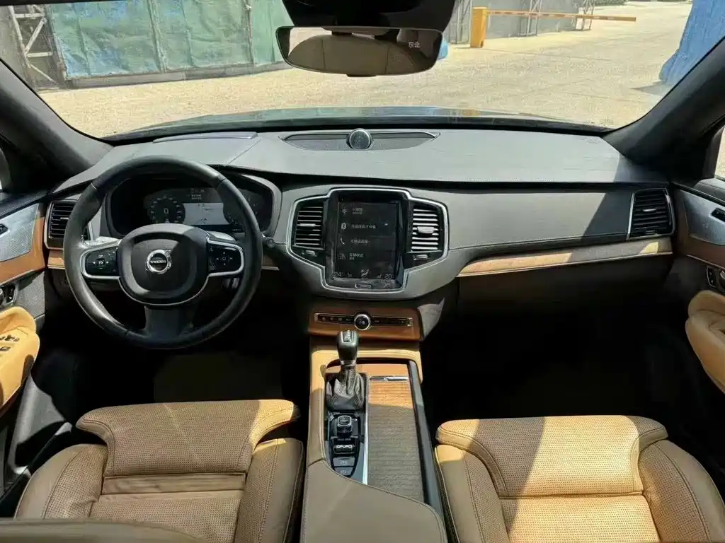 Volvo XC90 2017