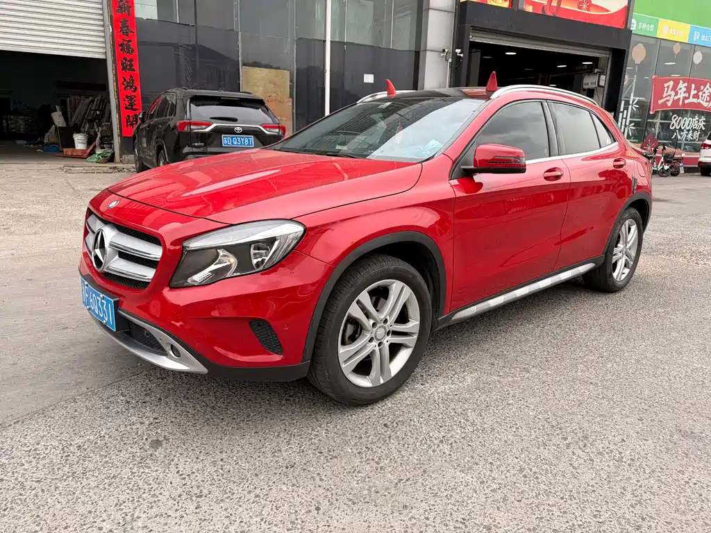 Mercedes-Benz GLA 2016 — фото 1