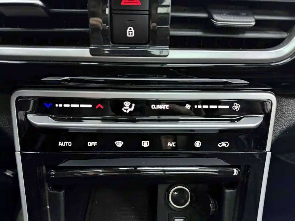 Kia KX3 2021 — фото 9