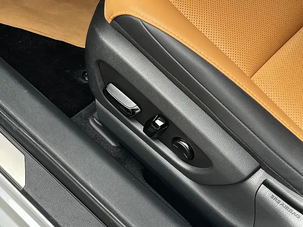 Lexus ES 2023 — фото 17