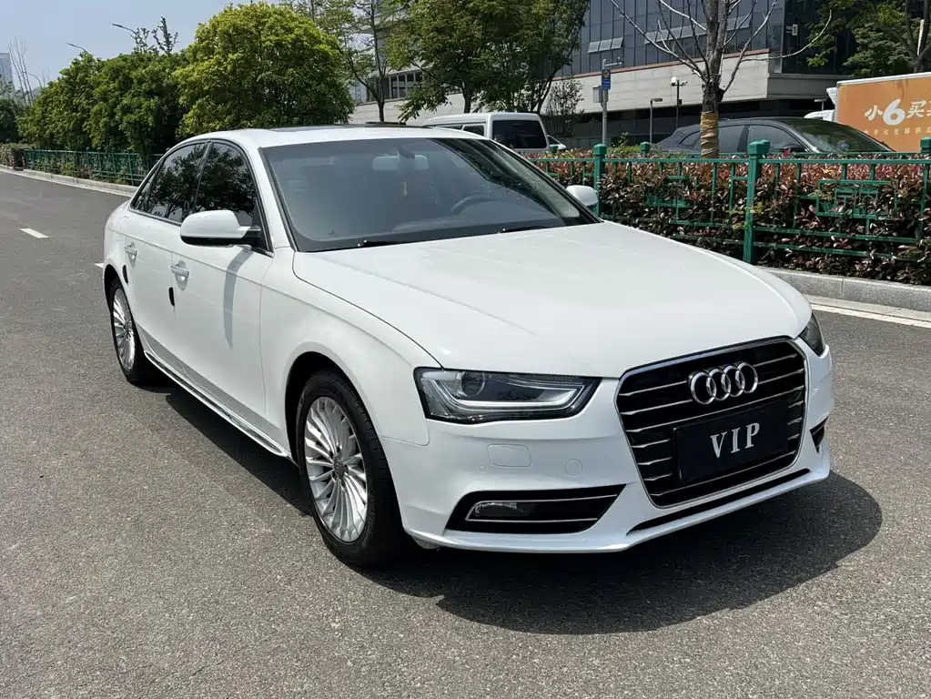 Audi A4L 2016