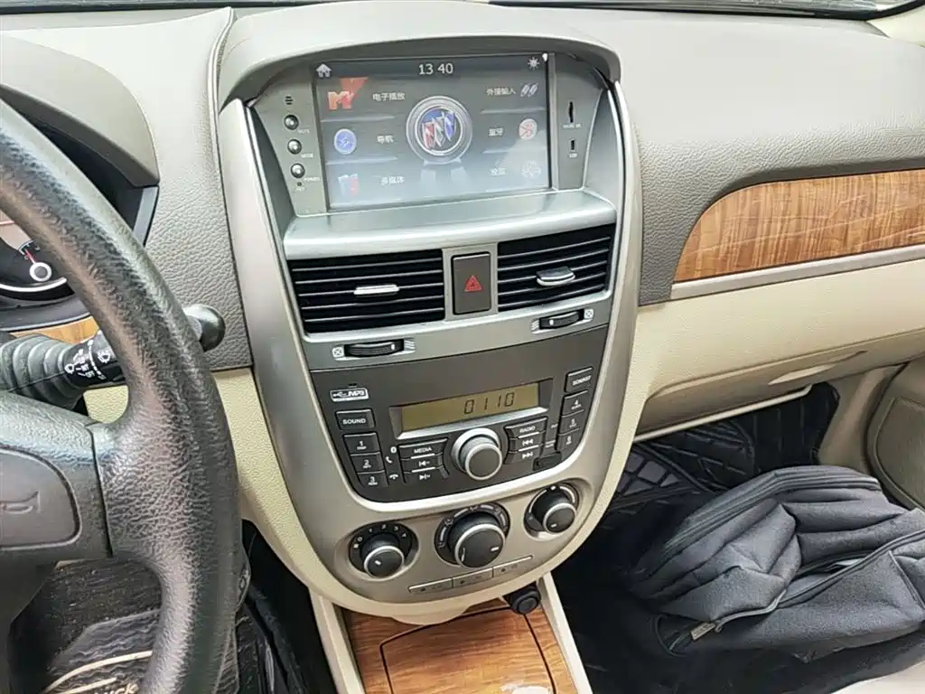 Buick Excelle 2016 — фото 13