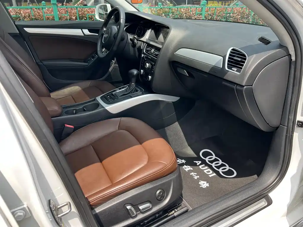 Audi A4L 2016