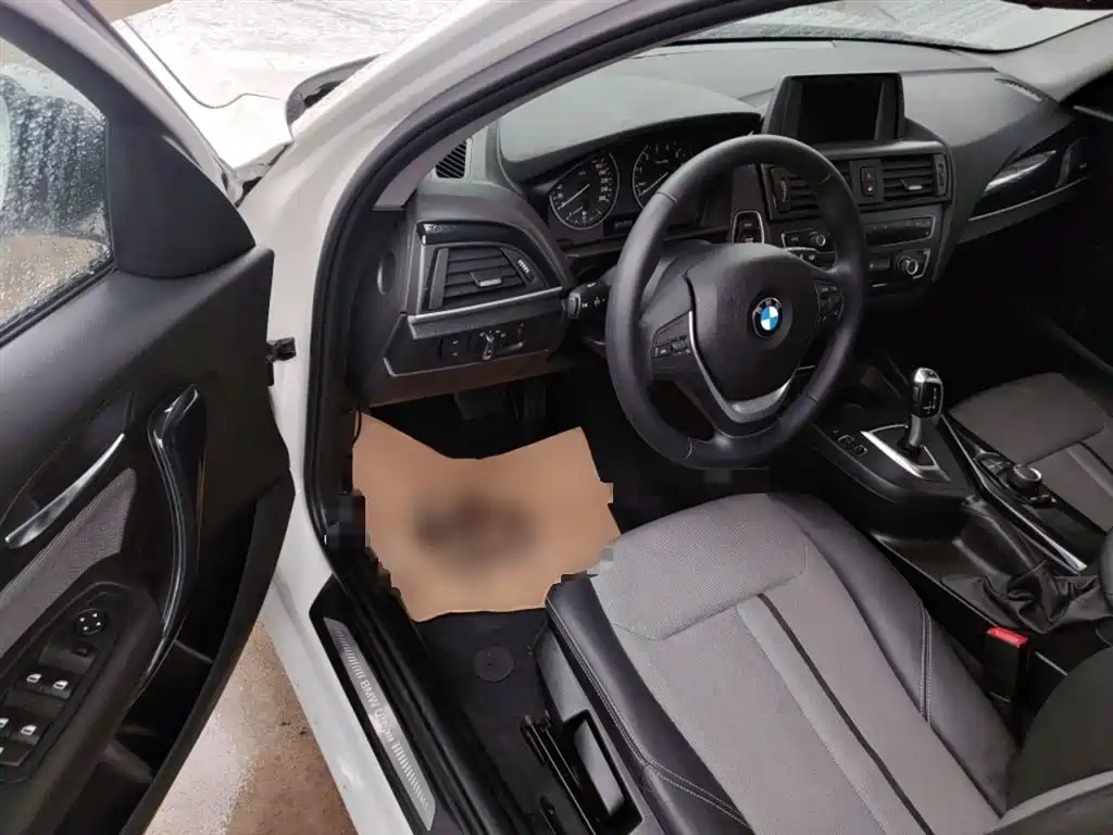 BMW 1 Series 2015 — фото 16