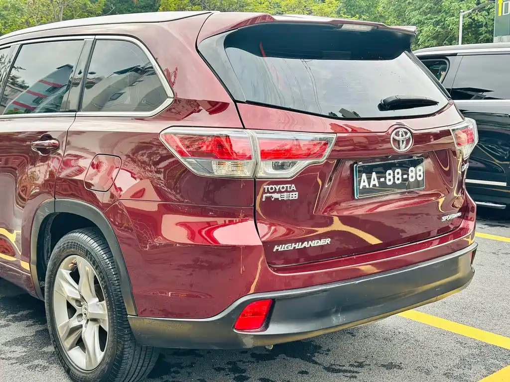 Toyota Highlander 2016 — фото 28