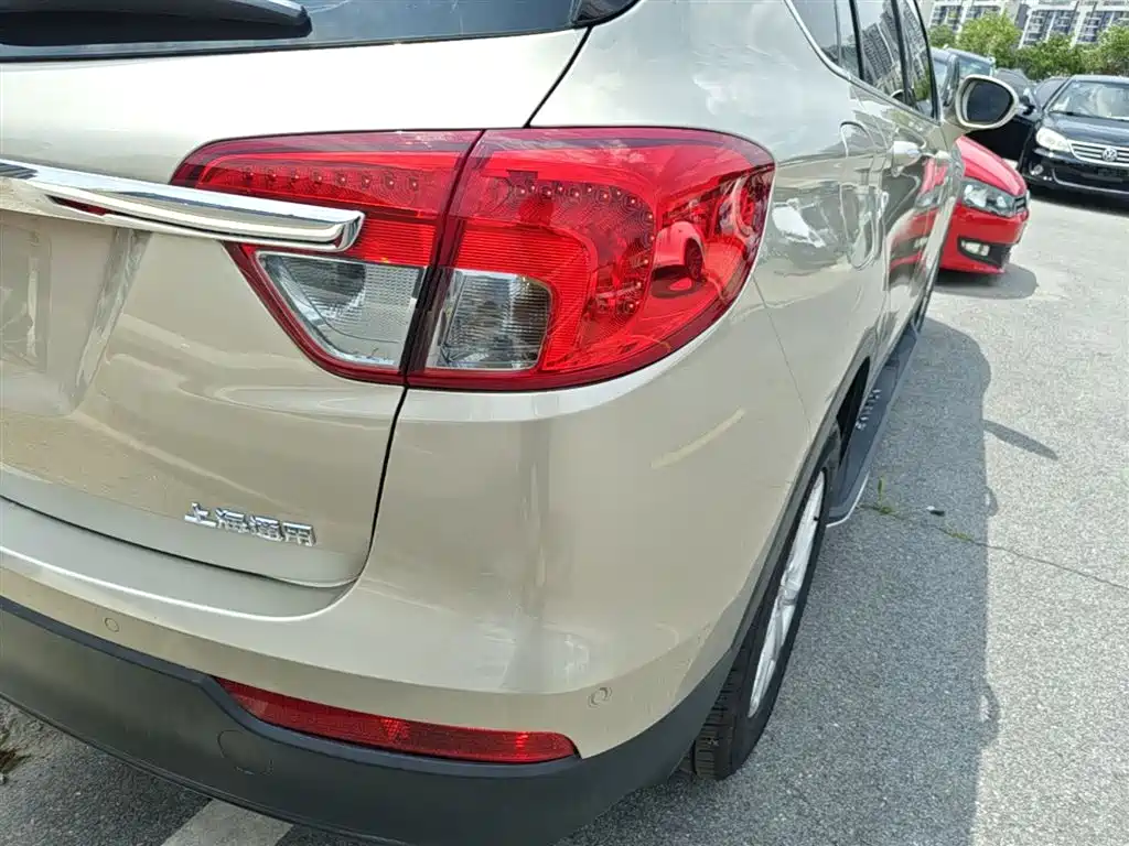 Buick Envision Plus 2015 — фото 8