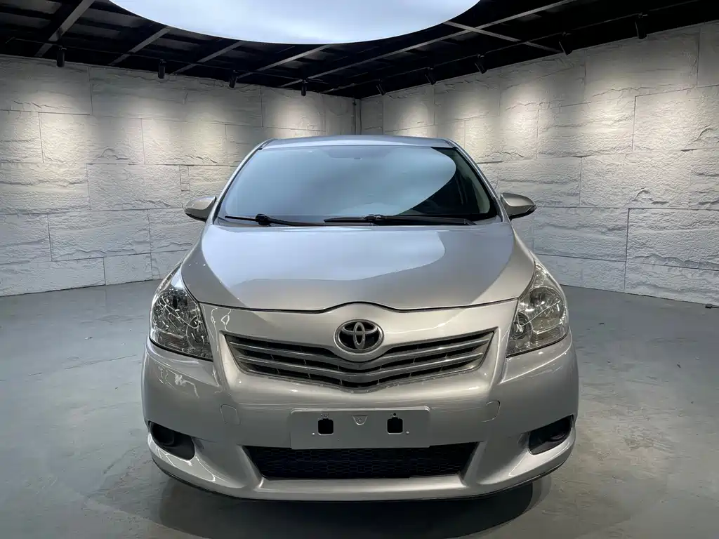 Toyota Verso 2015 — фото 2