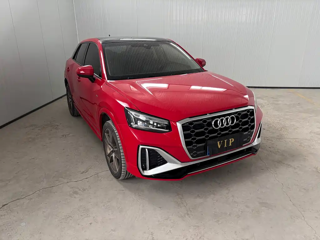 Audi Q2L 2022 — фото 2
