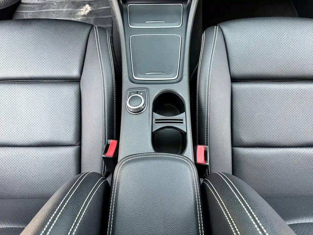Mercedes-Benz GLA 2018 — фото 14