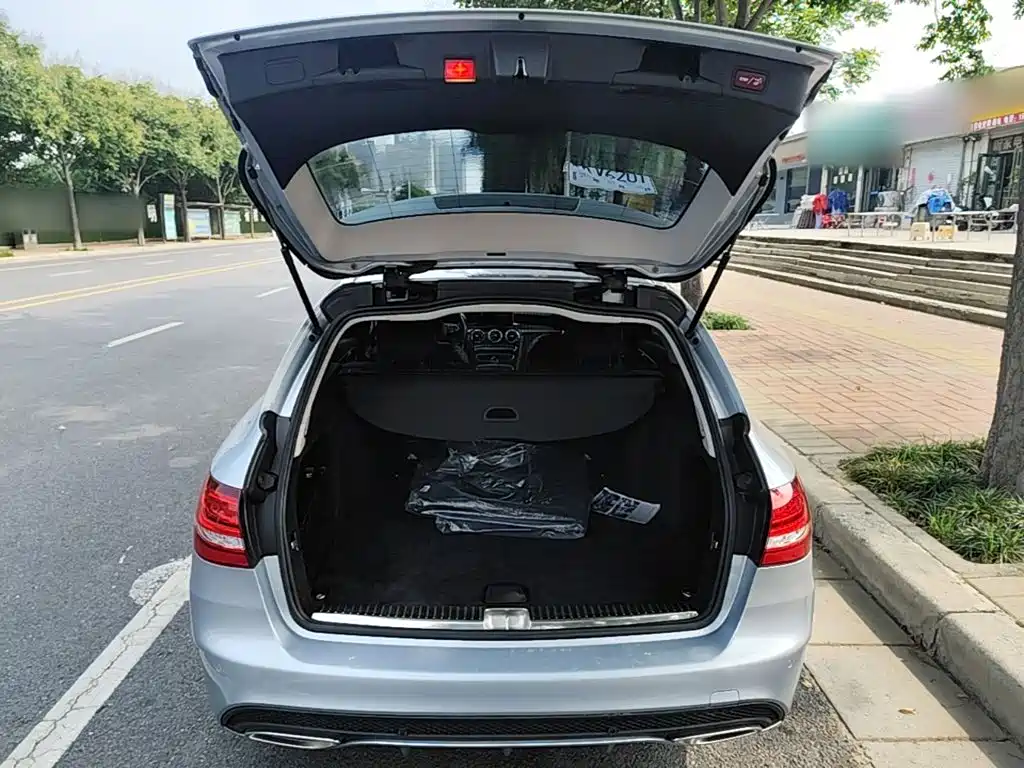 Mercedes-Benz C-Class 2016 — фото 19