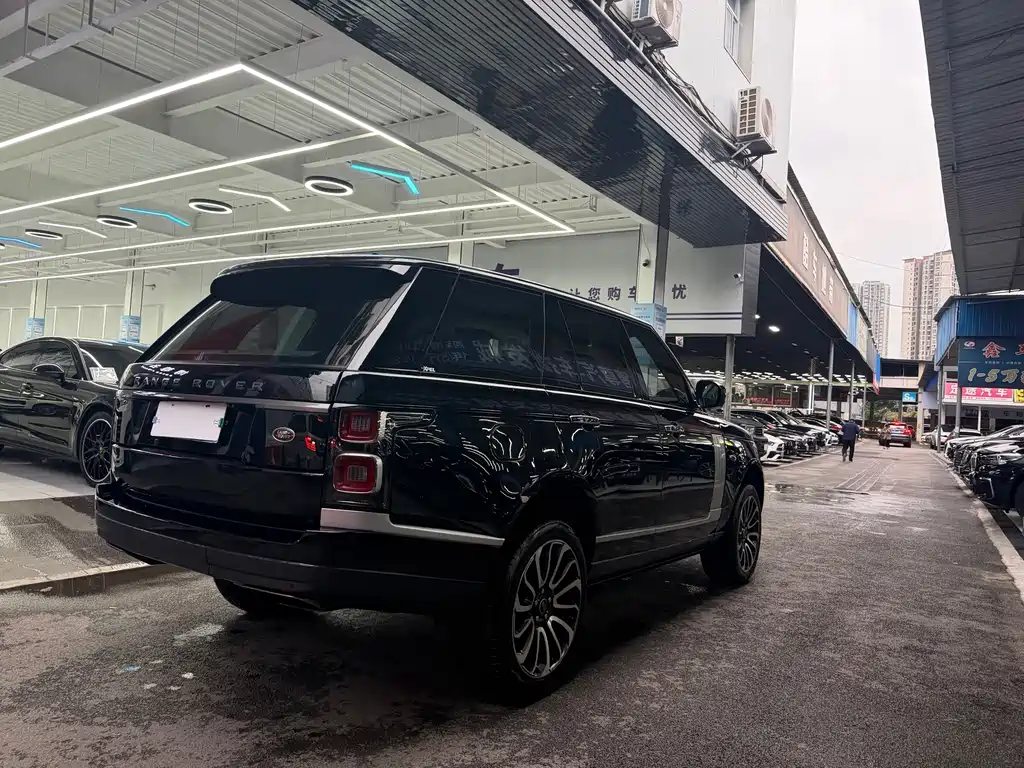 Land Rover Range Rover 2019 — фото 22