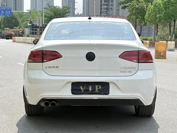 Volkswagen Lamando 2015