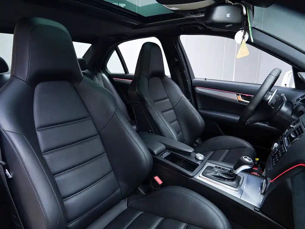 Mercedes-Benz C-Class AMG 2011 — фото 14