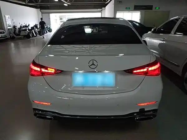 Mercedes-Benz C-Class 2025