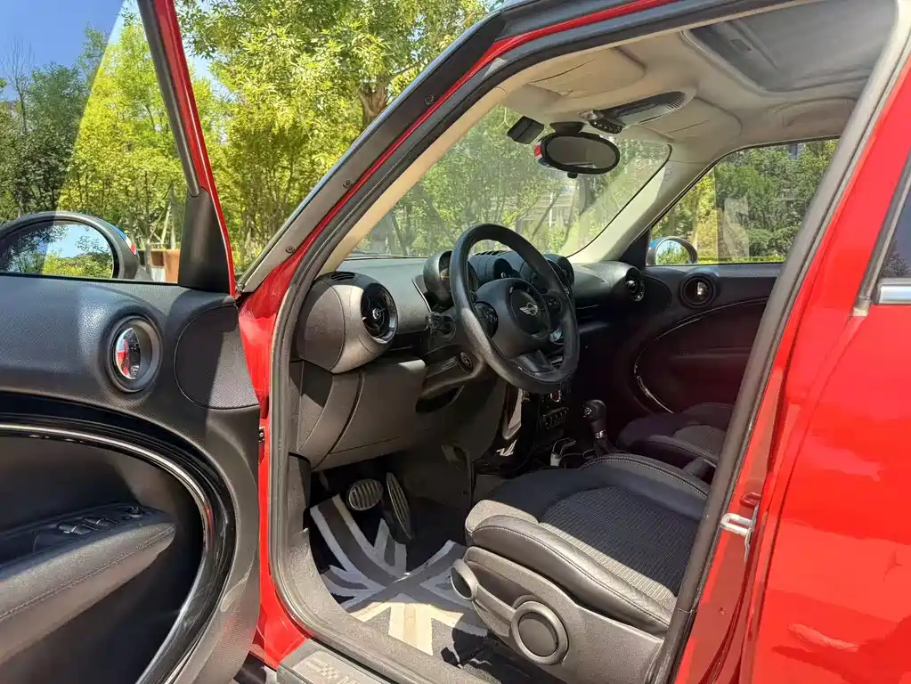 MINI Countryman 2015 — фото 19