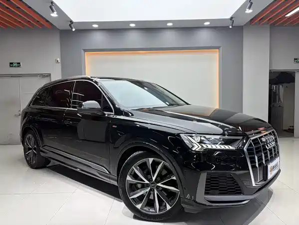 Audi Q7 2023