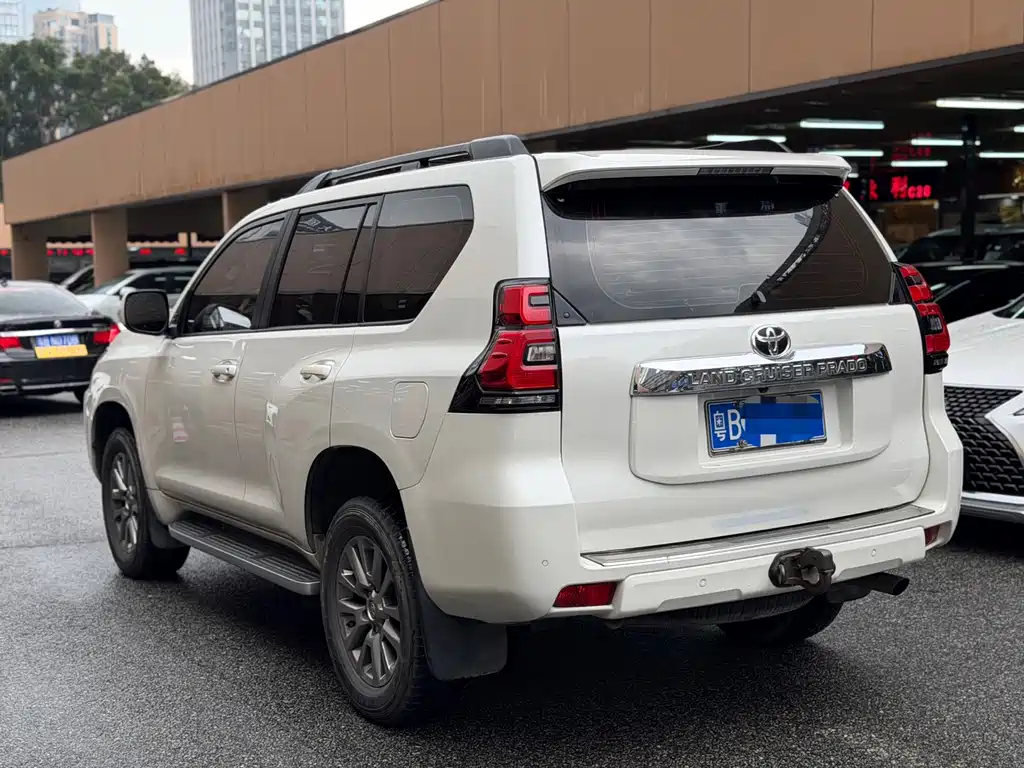 Toyota Prado 2018 — фото 4