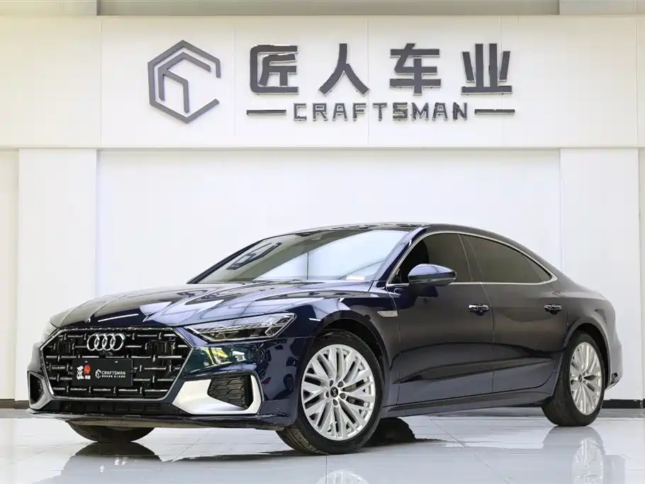 Audi A7L 2023 — фото 1