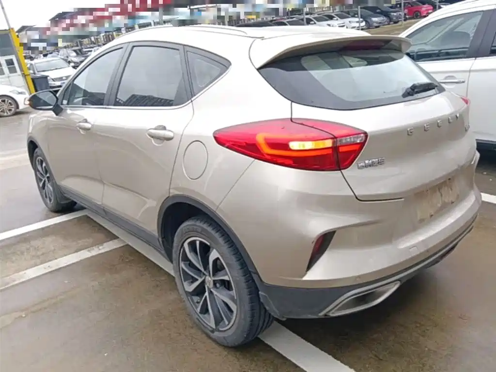 Geely Emgrand GS 2020 — фото 23