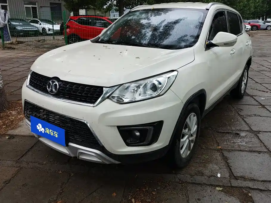 BAIC Senova X35 2016